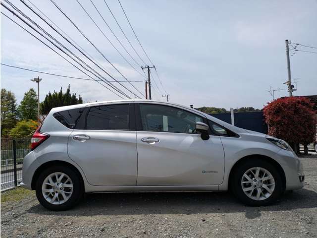 日産 ノート １．２ Ｅ－ＰＯＷＥＲ メダリスト H28年 (関東) 99