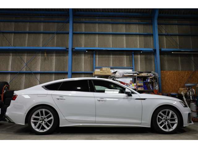 アウディ Ａ５　スポーツバック ４０ ＴＤＩ クワトロ Ｓライン ４ＷＤ R5年 (東海) 99