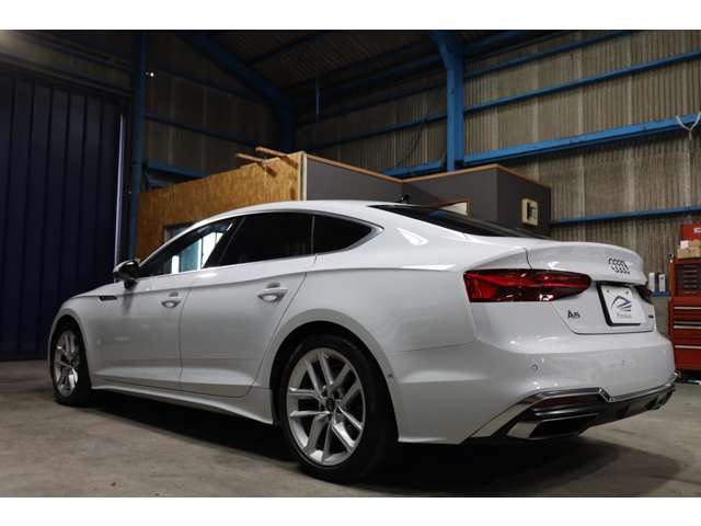 アウディ Ａ５　スポーツバック ４０ ＴＤＩ クワトロ Ｓライン ４ＷＤ R5年 (東海) 99