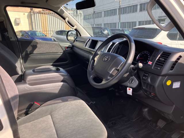 トヨタ ハイエースワゴン ２．７ グランドキャビン ４ＷＤ H28年 (東海) 99
