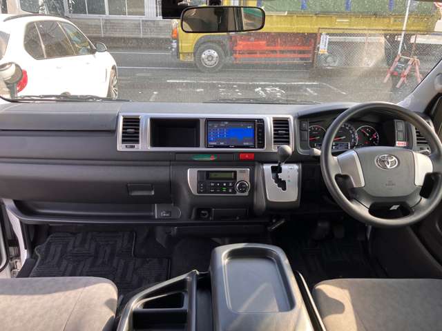 トヨタ ハイエースワゴン ２．７ グランドキャビン ４ＷＤ H28年 (東海) 99