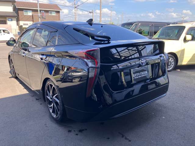 トヨタ プリウス １．８ Ｓ セーフティ プラス H29年 (東海) 99