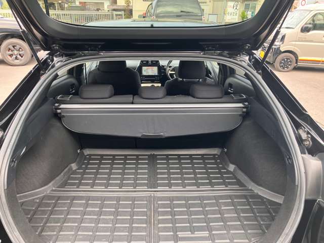 トヨタ プリウス １．８ Ｓ セーフティ プラス H29年 (東海) 99