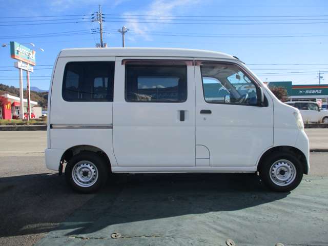ダイハツ ハイゼットカーゴ ６６０ デラックス ハイルーフ ４ＷＤ H27年 (関東) 99