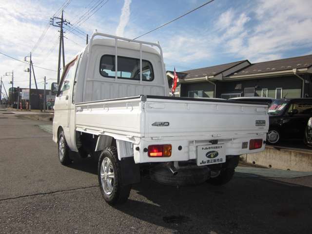 ダイハツ ハイゼットトラック ６６０ ジャンボ ３方開 ４ＷＤ H17年 (関東) 99