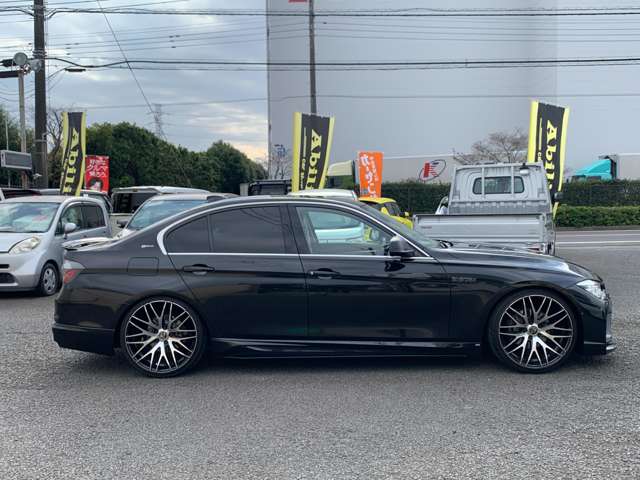 ＢＭＷ ３シリーズ ３３０ｅ　ラグジュアリー H28年 (関東) 99