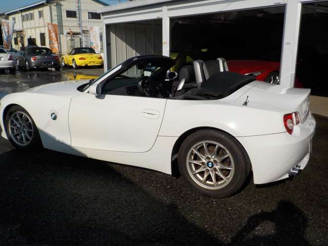 ＢＭＷ Ｚ４ ロードスター２．２Ｉ H17年 (関東) 99
