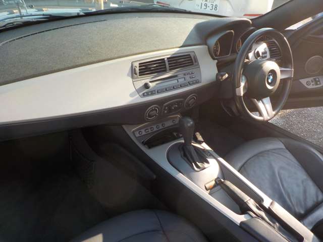 ＢＭＷ Ｚ４ ロードスター２．２Ｉ H17年 (関東) 99