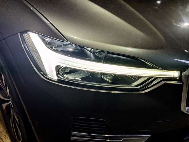 ボルボ ＸＣ６０ Ｂ５ ＡＷＤ モメンタム ４ＷＤ R3年 (関東) 99