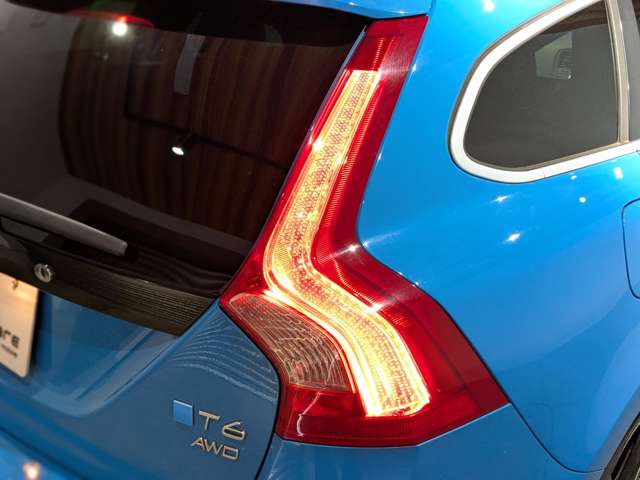ボルボ Ｖ６０ Ｔ６ ＡＷＤ Ｒデザイン ４ＷＤ H25年 (関東) 99