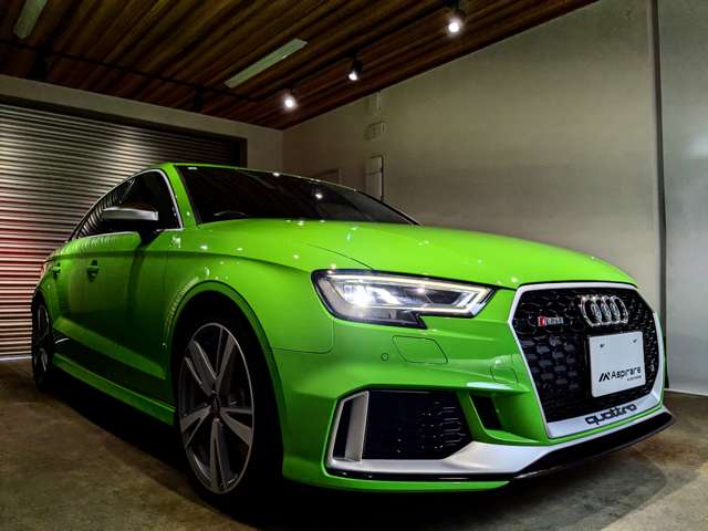 アウディ ＲＳ３　セダン ２．５ ４ＷＤ R3年 (関東) 99