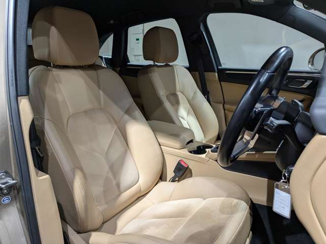 ポルシェ マカン ＰＤＫ ４ＷＤ H29年 (関東) 99