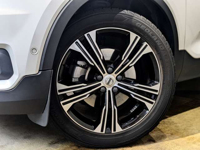 ボルボ ＸＣ４０ Ｂ４ ＡＷＤ インスクリプション ４ＷＤ R3年 (関東) 99