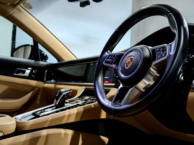 ポルシェ パナメーラ ３．０ ＰＤＫ H29年 (関東) 99