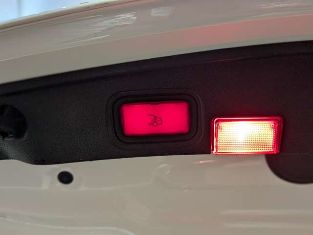 ＡＭＧ Ｃクラスカブリオレ Ｃ６３ Ｓ R1年 (関東) 99