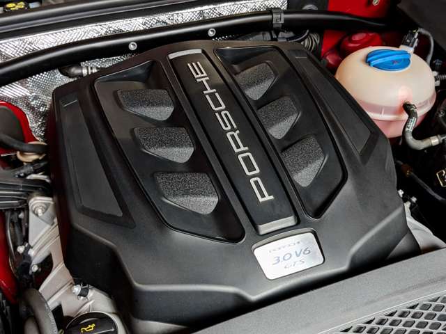 ポルシェ マカン ＧＴＳ ＰＤＫ ４ＷＤ H29年 (関東) 99