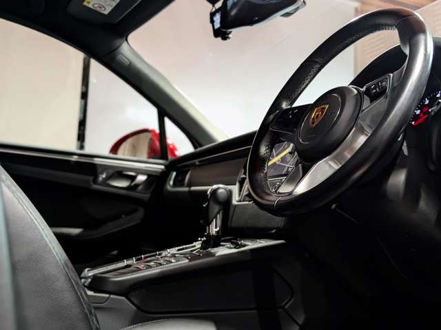 ポルシェ マカン ＧＴＳ ＰＤＫ ４ＷＤ H29年 (関東) 99