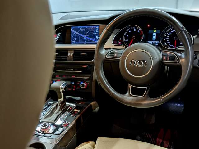 アウディ Ａ５　スポーツバック ２．０ ＴＦＳＩ クワトロ ４ＷＤ H26年 (関東) 99