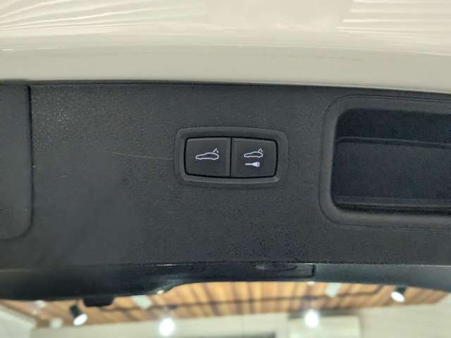ポルシェ マカン ＰＤＫ ４ＷＤ H29年 (関東) 99