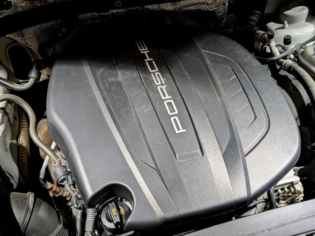 ポルシェ マカン ＰＤＫ ４ＷＤ H29年 (関東) 99