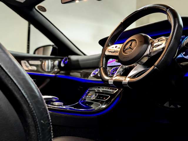 ＡＭＧ Ｅクラスカブリオレ Ｅ５３ ４マチックプラス ４ＷＤ R1年 (関東) 99