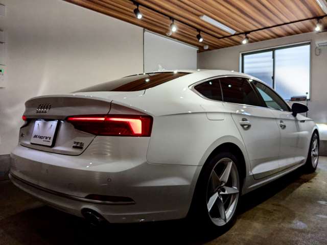 アウディ Ａ５　スポーツバック ２．０ ＴＦＳＩ クワトロ スポーツ ４ＷＤ H29年 (関東) 99
