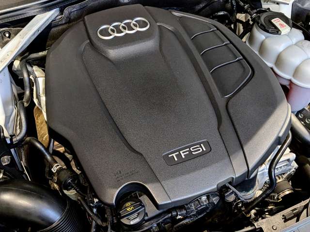 アウディ Ａ５　スポーツバック ２．０ ＴＦＳＩ クワトロ スポーツ ４ＷＤ H29年 (関東) 99
