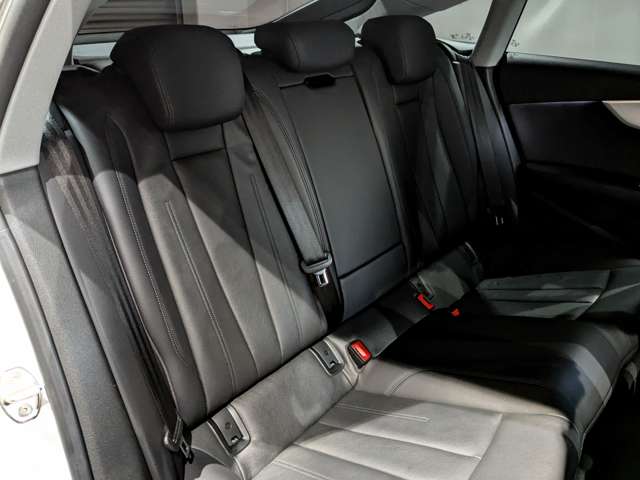アウディ Ａ５　スポーツバック ２．０ ＴＦＳＩ クワトロ スポーツ ４ＷＤ H29年 (関東) 99
