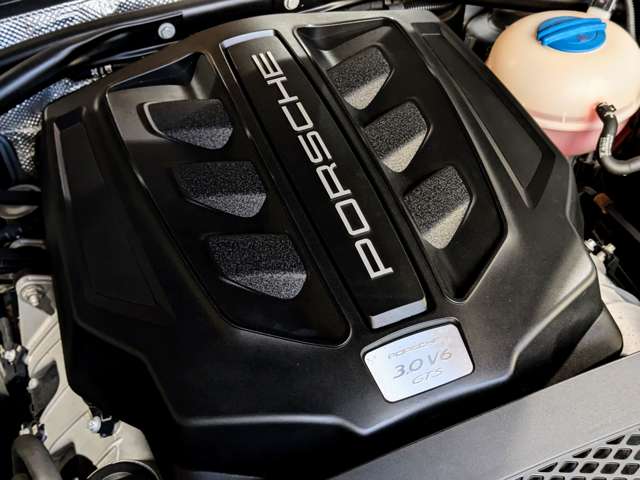 ポルシェ マカン ＧＴＳ ＰＤＫ ４ＷＤ H29年 (関東) 99