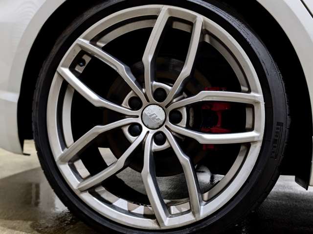 アウディ ＲＳ３　スポーツバック ２．５ ４ＷＤ H28年 (関東) 99