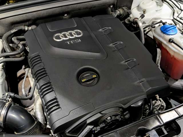 アウディ Ａ５　スポーツバック ２．０ ＴＦＳＩ クワトロ ４ＷＤ H27年 (関東) 99