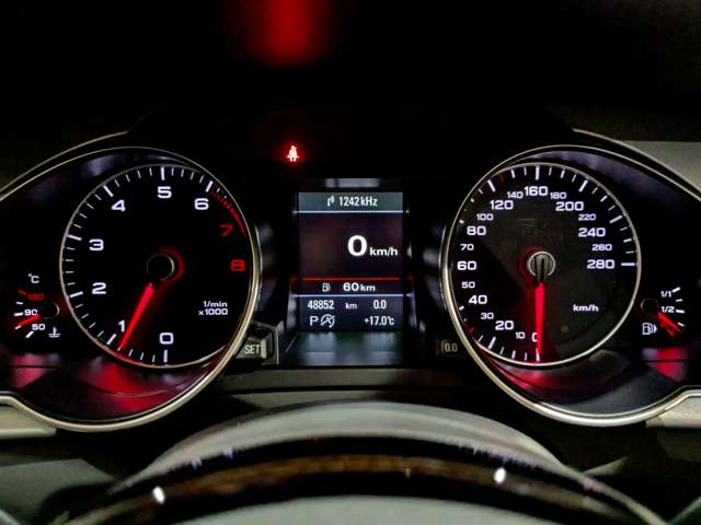 アウディ Ａ５　スポーツバック ２．０ ＴＦＳＩ クワトロ ４ＷＤ H27年 (関東) 99