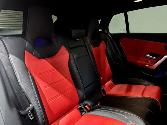 ＡＭＧ ＣＬＡ　シューティングブレーク ＣＬＡ ３５ ４マチック ４ＷＤ R2年 (関東) 99