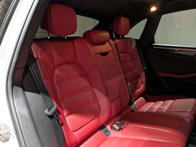 ポルシェ マカン ターボ ＰＤＫ ４ＷＤ H30年 (関東) 99