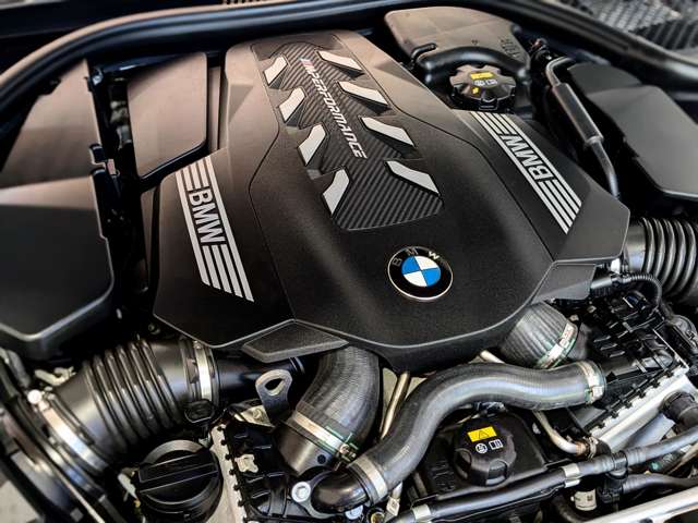 ＢＭＷ ８シリーズ Ｍ８５０Ｉ Ｘドライブ ４ＷＤ R1年 (関東) 99