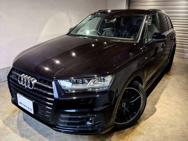アウディ Ｑ７ ブラック スタイリング ４ＷＤ R1年 (関東) 99