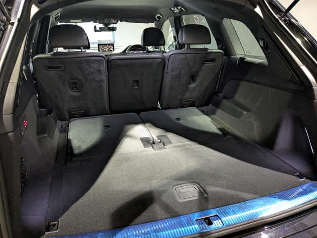 アウディ Ｑ７ ブラック スタイリング ４ＷＤ R1年 (関東) 99