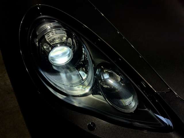 ポルシェ パナメーラ ＧＴＳ ＰＤＫ ４ＷＤ H25年 (関東) 99