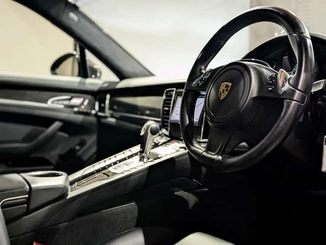 ポルシェ パナメーラ ＧＴＳ ＰＤＫ ４ＷＤ H25年 (関東) 99
