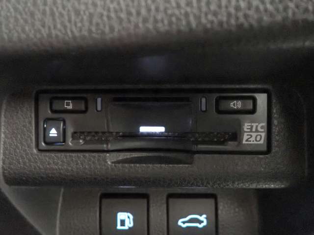 トヨタ クラウン　クロスオーバー　ハイブリッド ２．５ Ｇ アドバンスト Ｅ－ＦＯＵＲ ４ＷＤ R5年 (近畿) 99