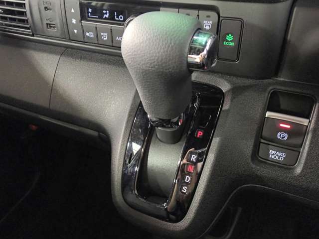 ホンダ Ｎ　ＢＯＸ カスタム ６６０ R6年 (近畿) 99