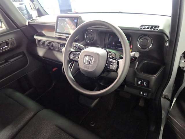 ホンダ Ｎ　ＢＯＸ カスタム ６６０ R6年 (近畿) 99