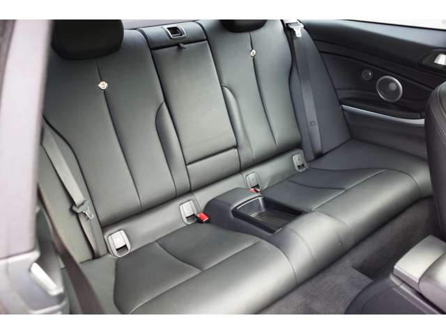 ＢＭＷアルピナ Ｄ４クーペ ビターボ H28年 (近畿) 99