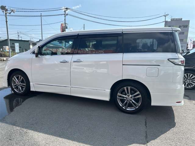 日産 エルグランド ２．５ ２５０ハイウェイスター アーバンクロム H25年 (九州・沖縄) 99