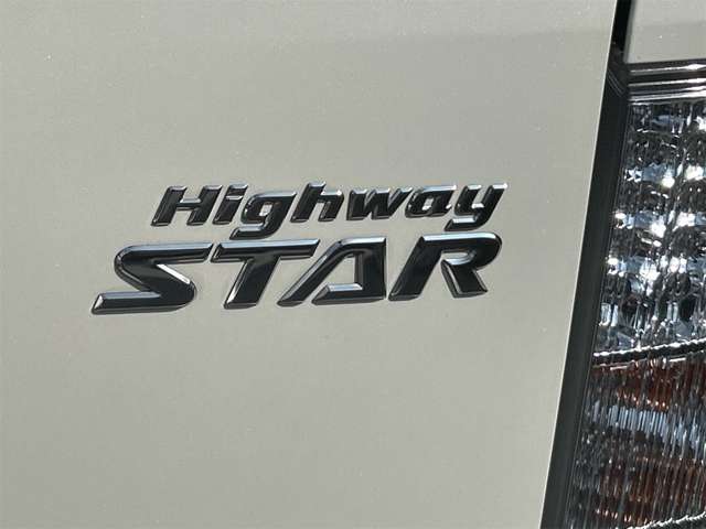 日産 エルグランド ２．５ ２５０ハイウェイスター アーバンクロム H25年 (九州・沖縄) 99