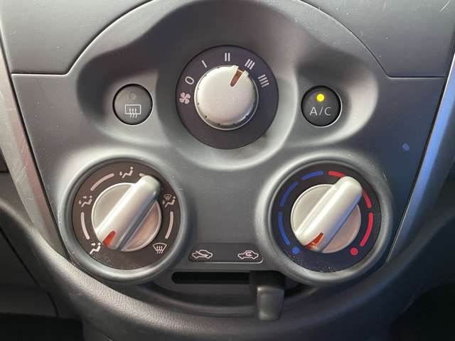 日産 マーチ １．２ Ｇ H25年 (関東) 99