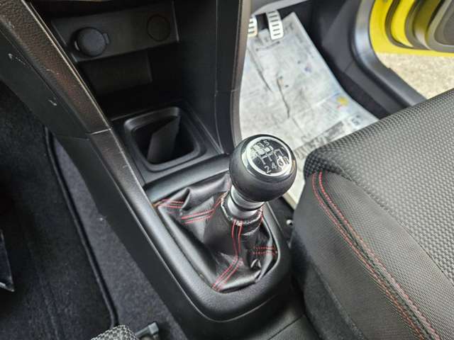 スズキ スイフト １．６ スポーツ H27年 (中国) 99