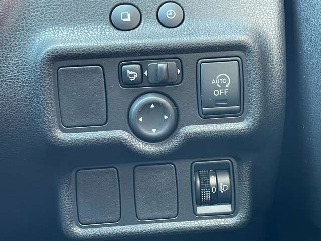 日産 ノート １．２ Ｘ ＤＩＧ－Ｓ H25年 (関東) 99