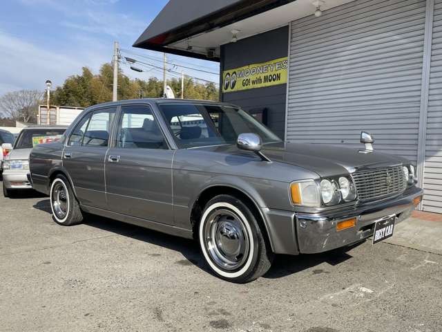 トヨタ クラウン ２．０ スーパーサルーンエクストラ H4年 (関東) 99