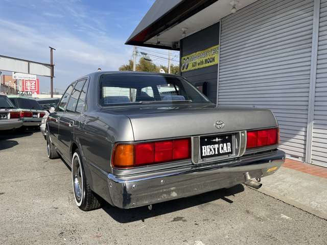 トヨタ クラウン ２．０ スーパーサルーンエクストラ H4年 (関東) 99